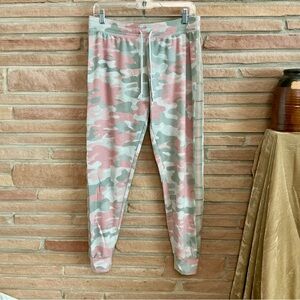 PJ Salvage Green And Pink Camo Pajama Pants Medium